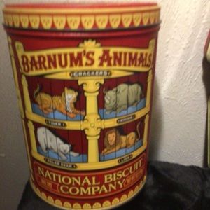 Animal crackers tin vintage collectors item